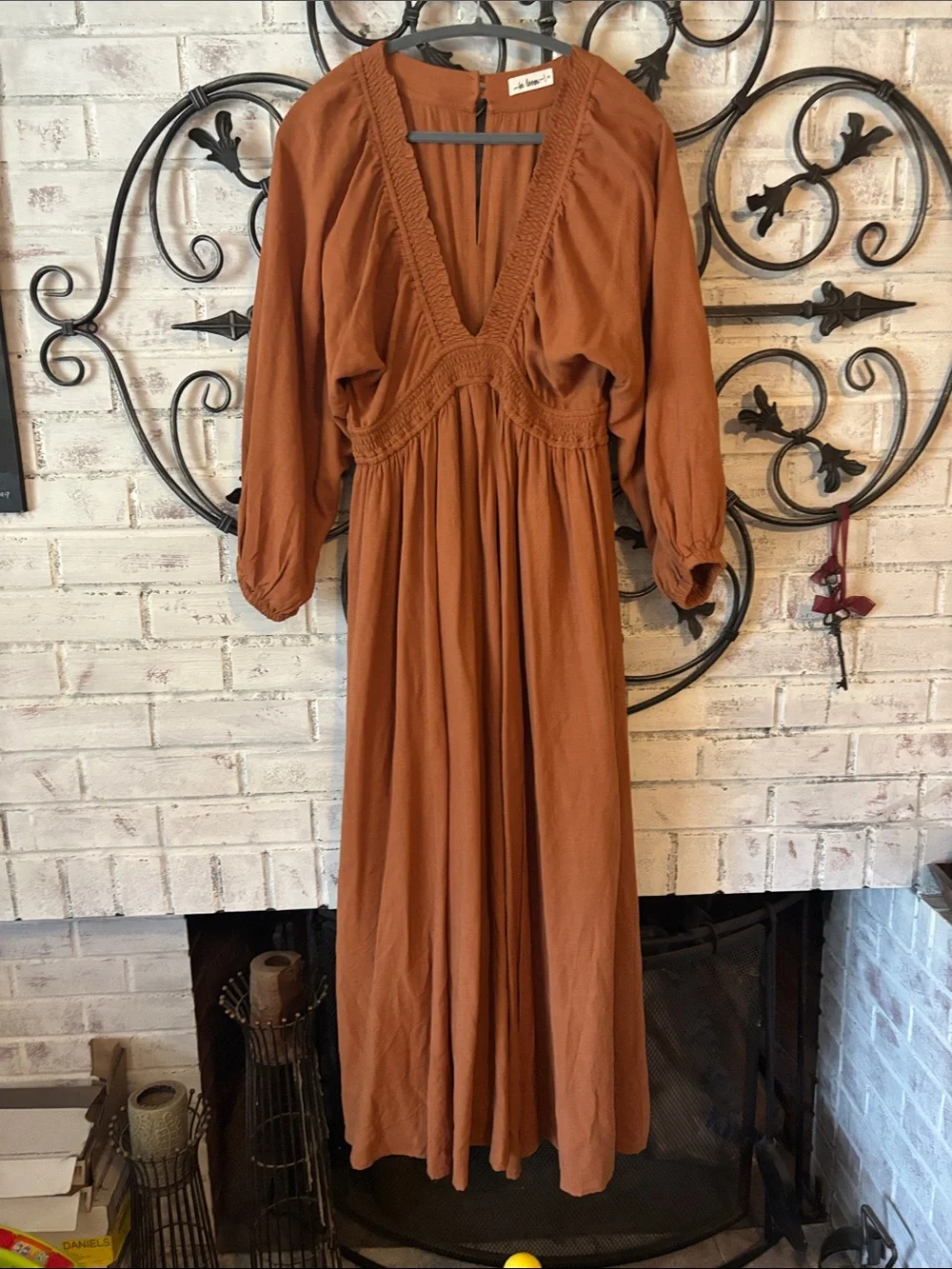 Women's V-Neck Long Sleeve Maxi Dress in Rust Sz M BoHo - Picture 2 of 4